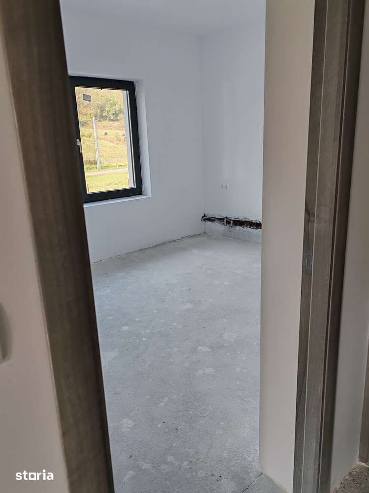 Casa pe un singur nivel, FINISATĂ, constructie noua, 580 MP teren - Imagine principală: 4/9