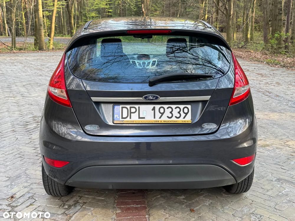 Ford Fiesta 1.6 Titanium - 10