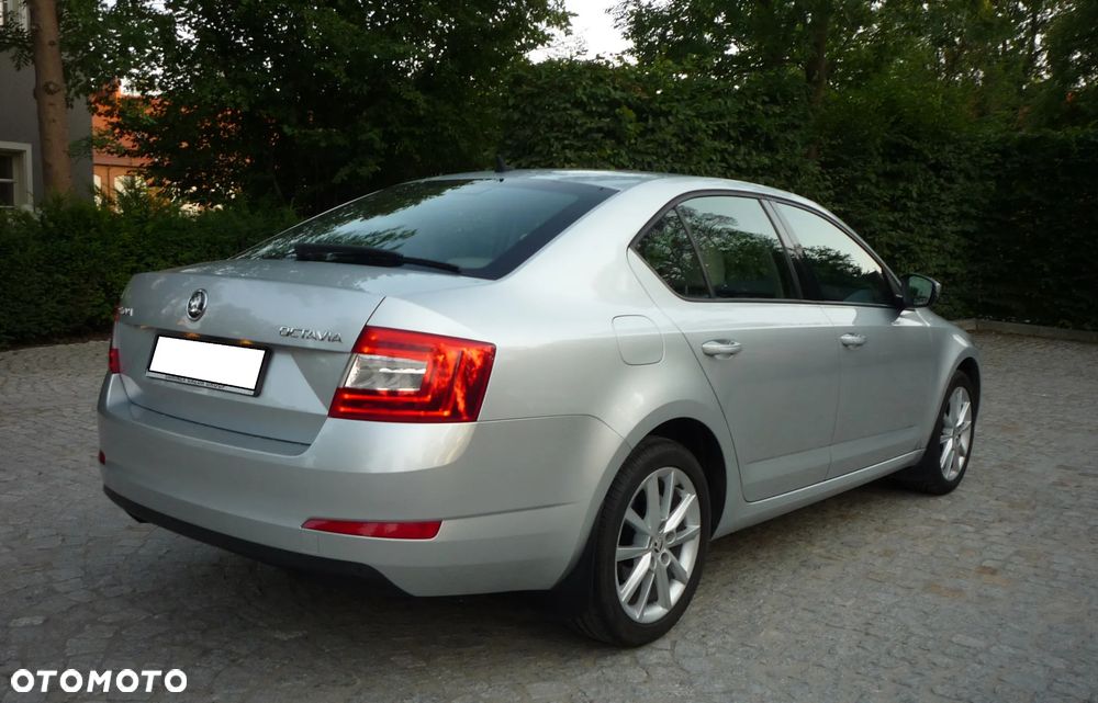 Skoda Octavia 2.0 TDI Elegance - 4