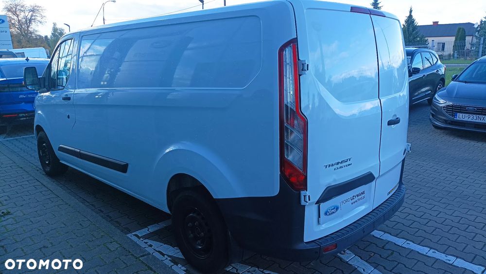 Ford Custom - 5