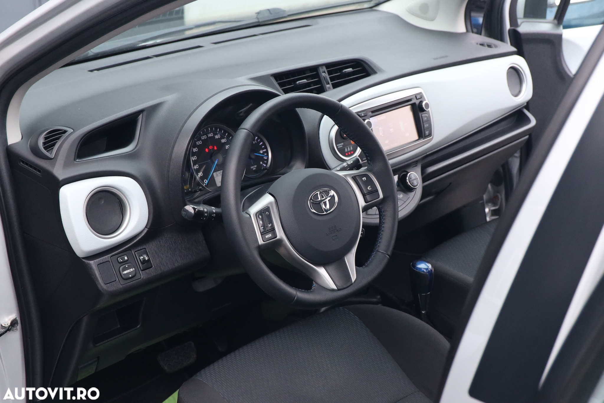 Toyota Yaris - 11