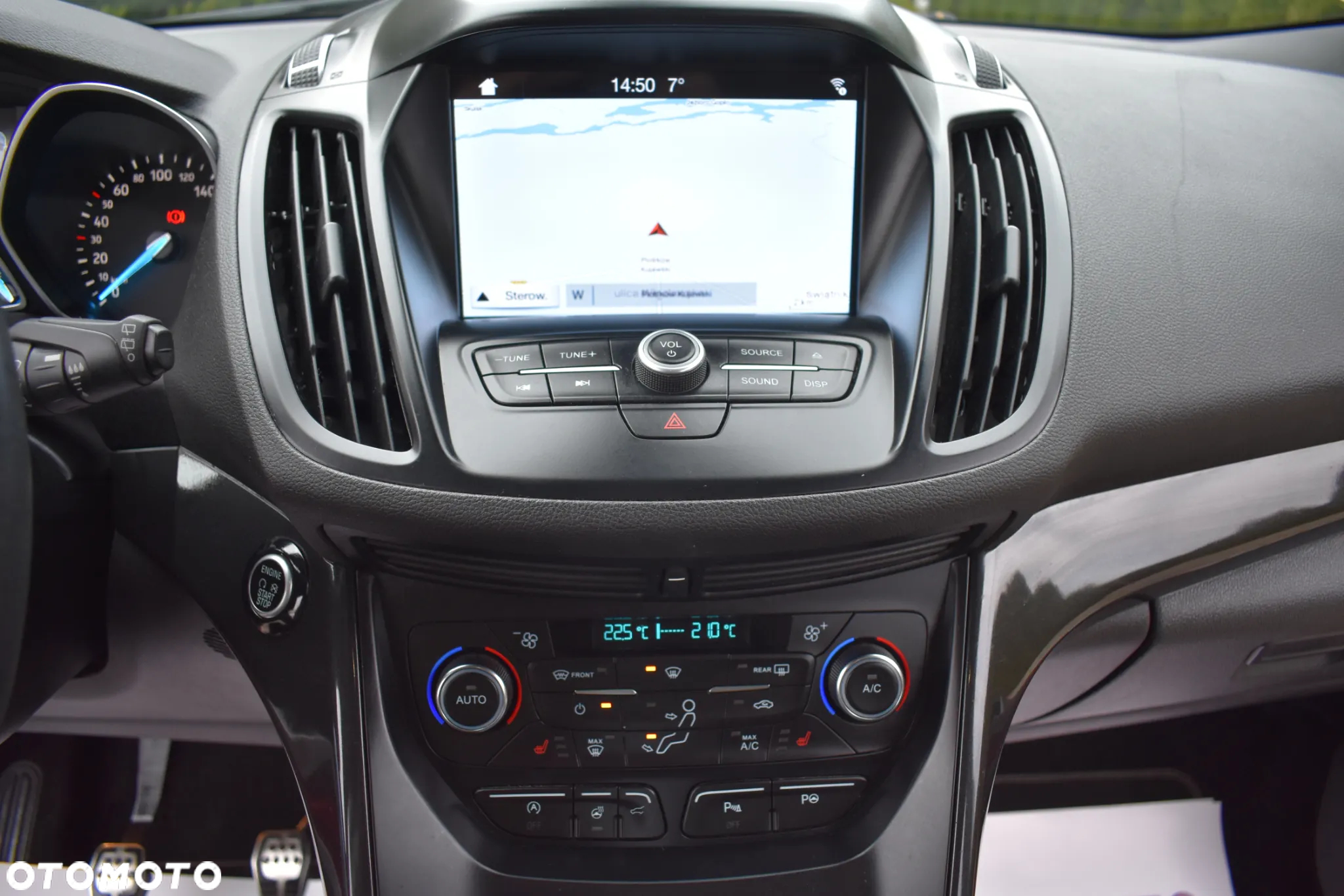 Ford Kuga 1.5 EcoBoost 2x4 ST-Line - 34