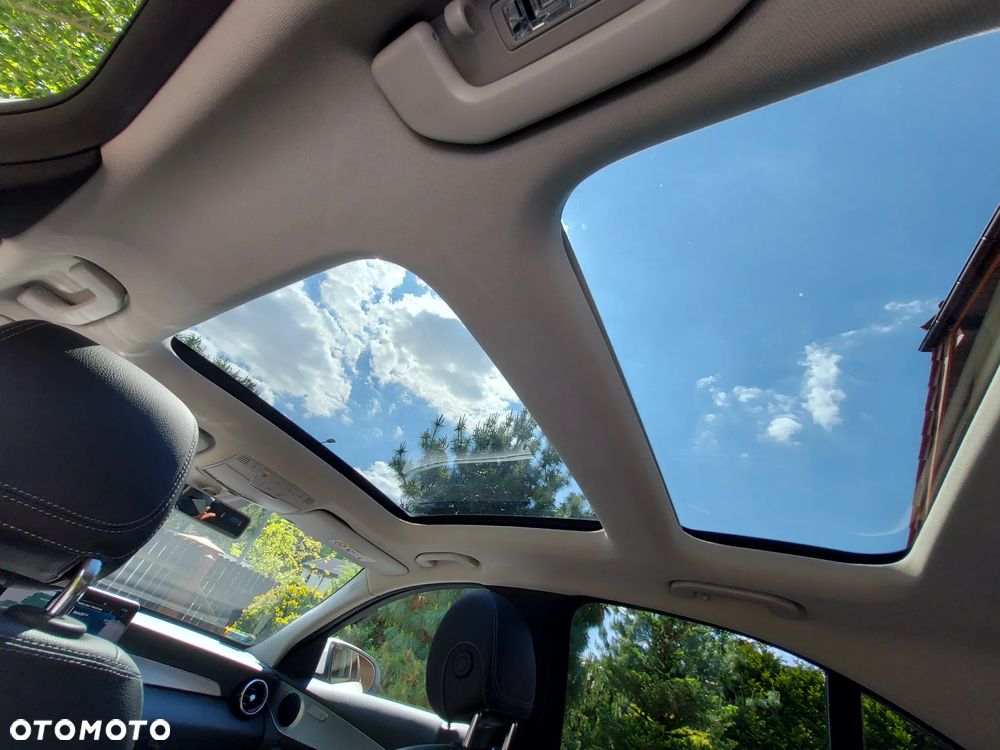 Mercedes-Benz Klasa C 220 d 4Matic 9G-TRONIC - 24