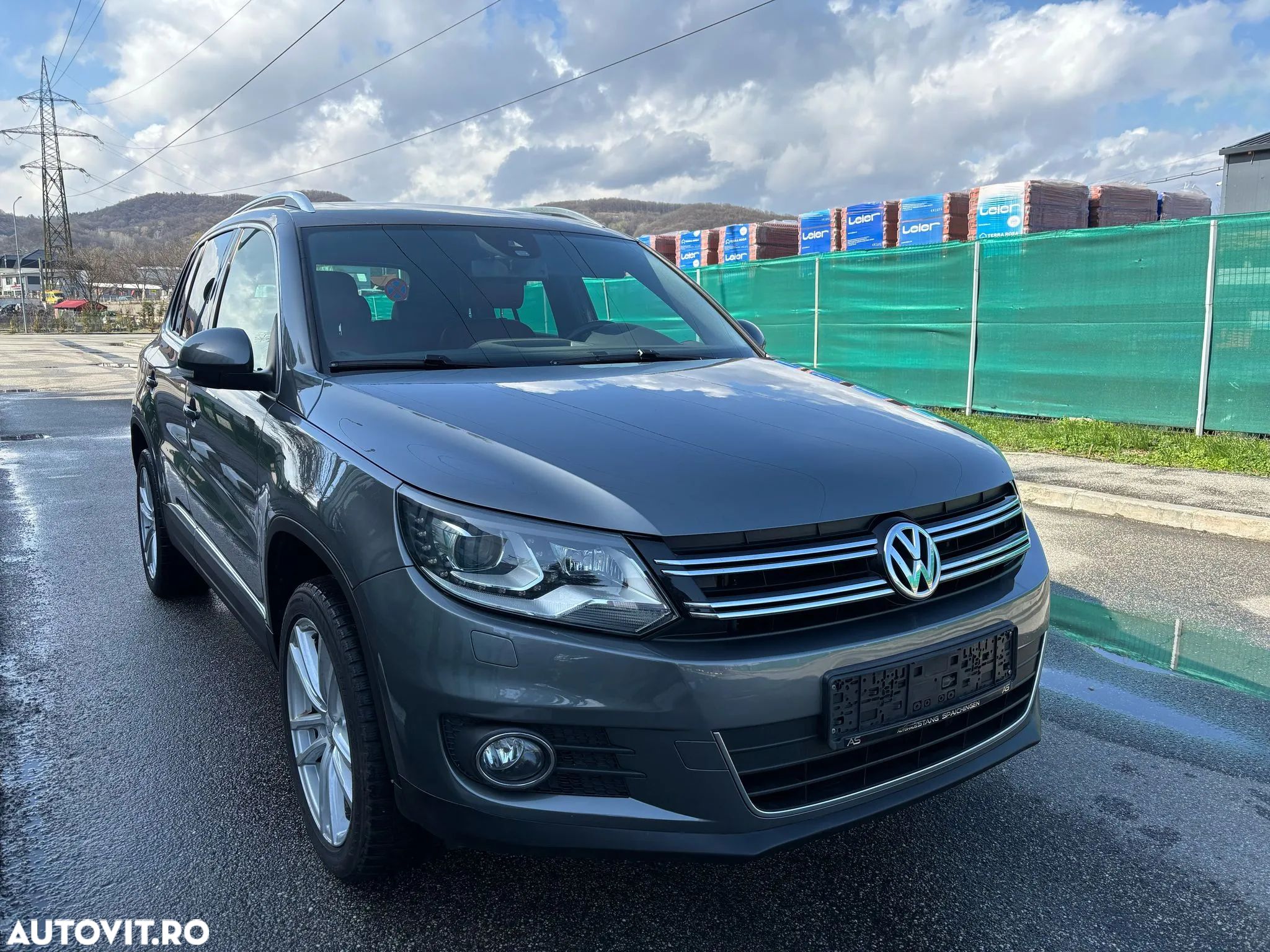 Volkswagen Tiguan 2.0 TDI 4Motion BMT Sport & Style - 1