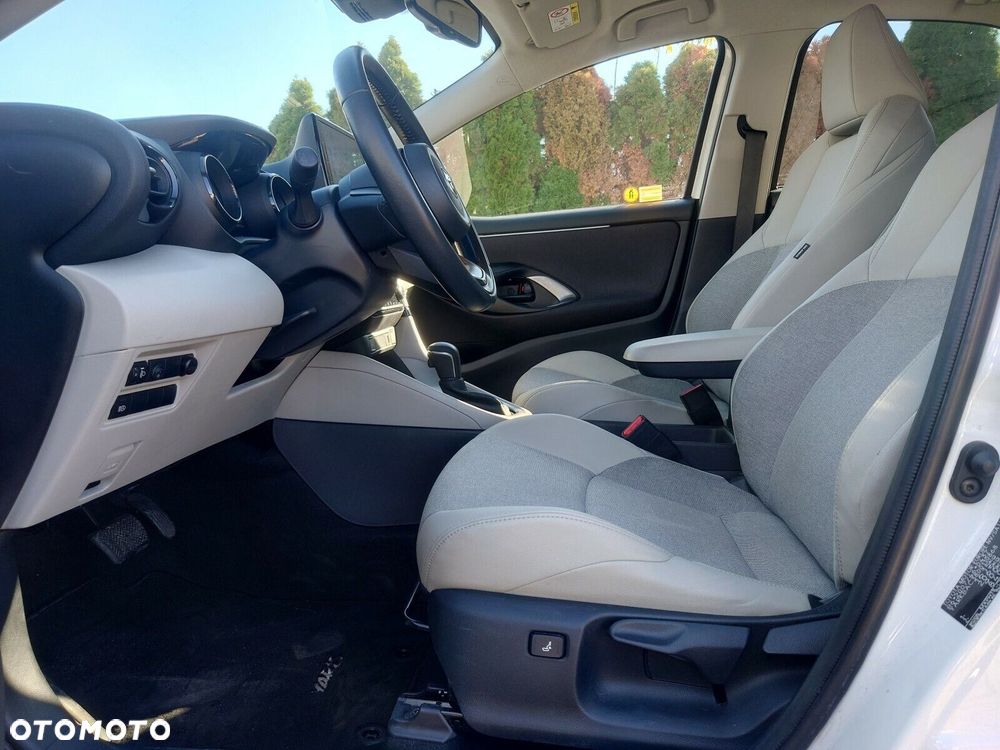 Toyota Yaris - 11