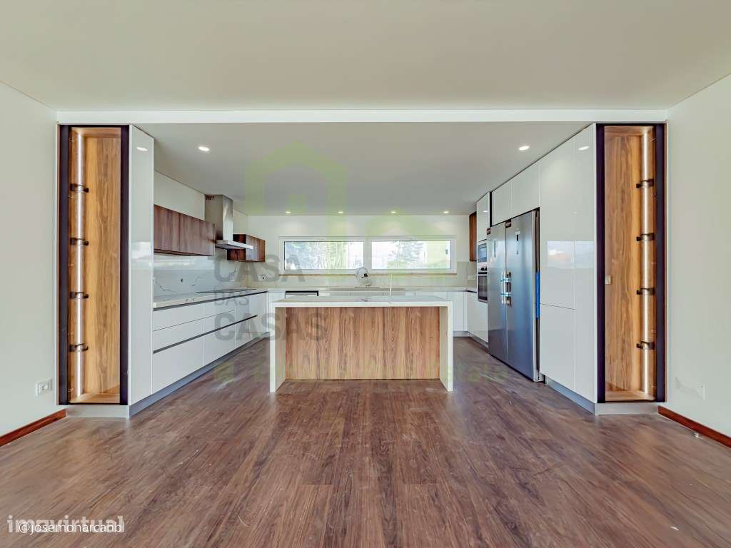 Vende Moradia T4 - Ericeira 18 km, A Casa das Casas - Grande imagem: 3/47