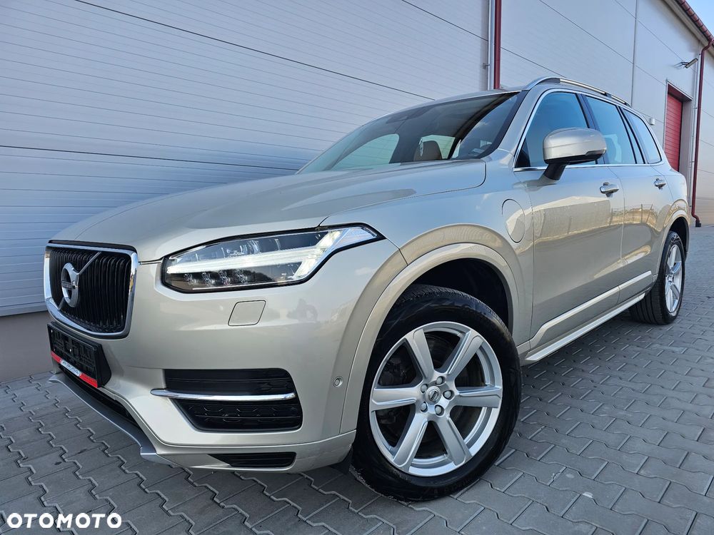 Volvo XC 90 T8 AWD Plug-In Hybrid Momentum 7os - 1