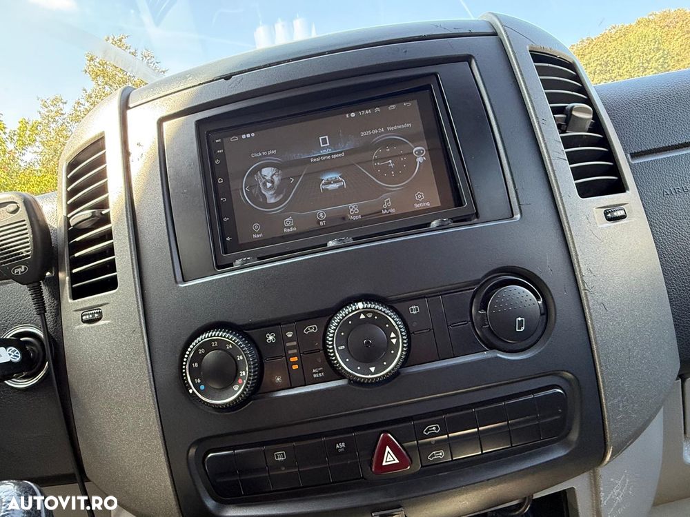 Volkswagen Crafter - 17