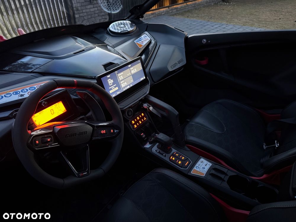 Can-Am Maverick - 13