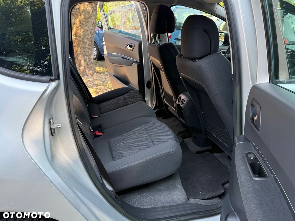 Peugeot 3008 HDi 115 Allure - 5