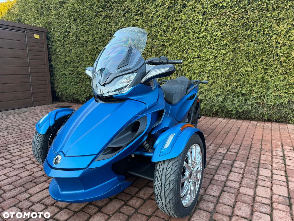 Can-Am Spyder - 3