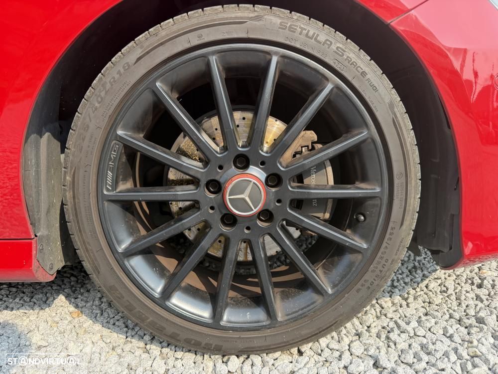 Mercedes-Benz A 180 d AMG Line - 15