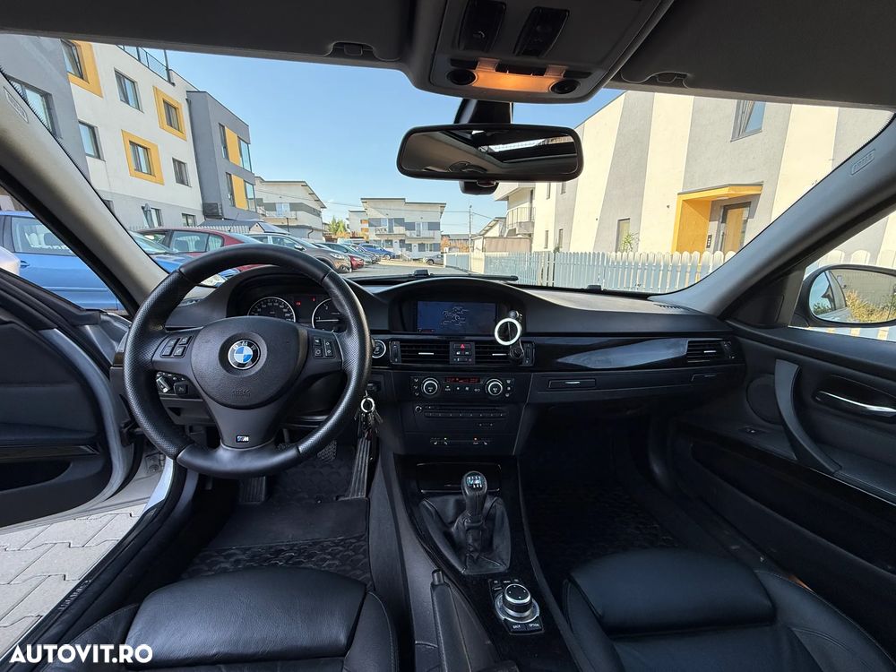 BMW Seria 3 320d - 11
