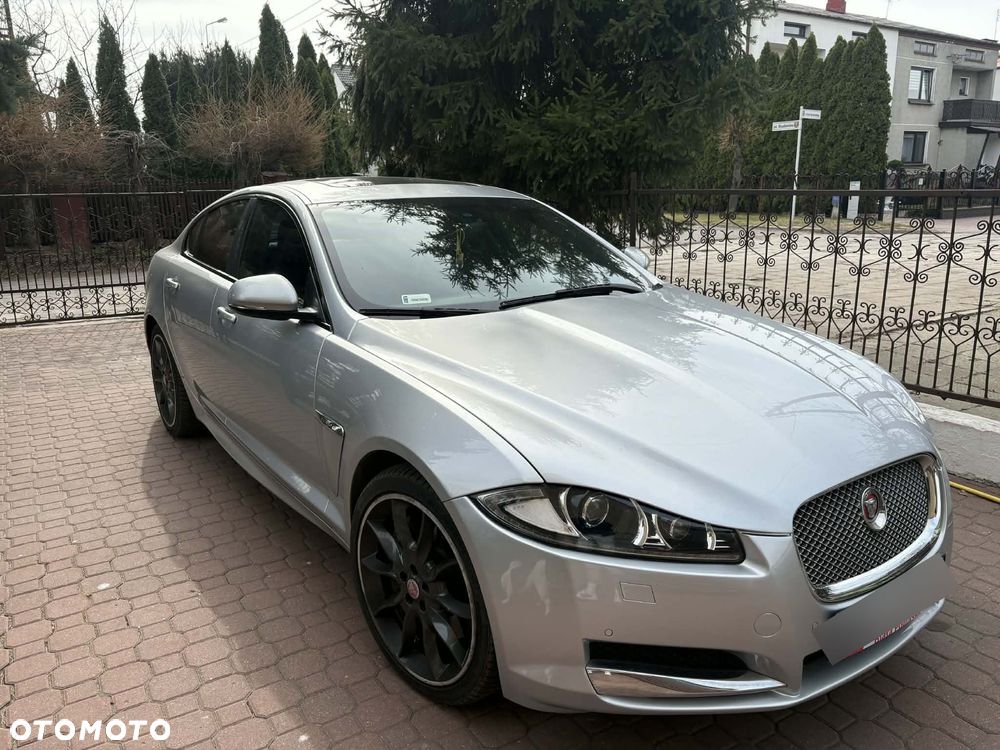Jaguar XF 35t AWD R-Sport - 15