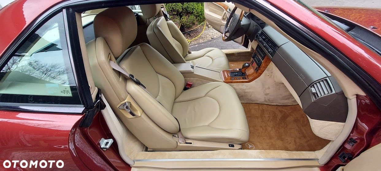 Mercedes-Benz SL - 12
