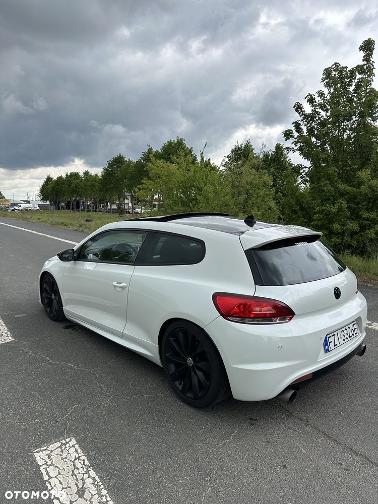 Volkswagen Scirocco 2.0 TSI Match - 2