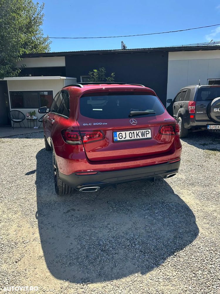 Mercedes-Benz GLC - 9