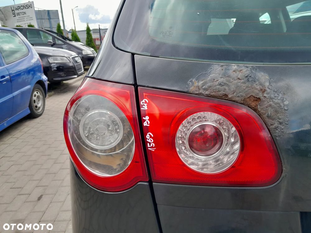 VW PASSAT B6 LAMPA LEWA TYLNA LEWY TYŁ W KLAPE KOMBI - 1