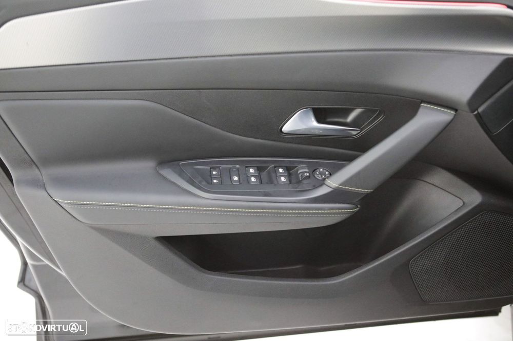 Peugeot 408 1.2 Hybrid GT e-DCS6 - 17