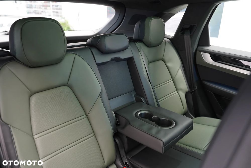 Porsche Cayenne Turbo E-Hybrid PHEV - 14