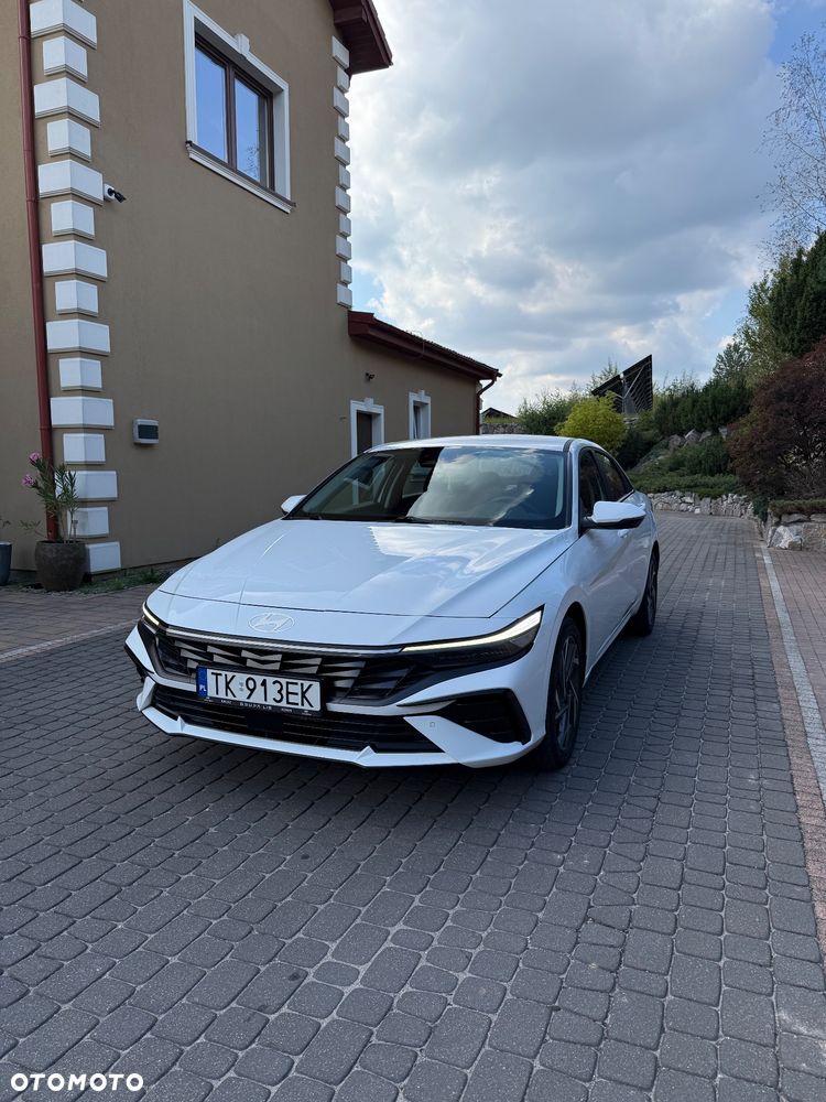 Hyundai Elantra 1.6 Smart - 10