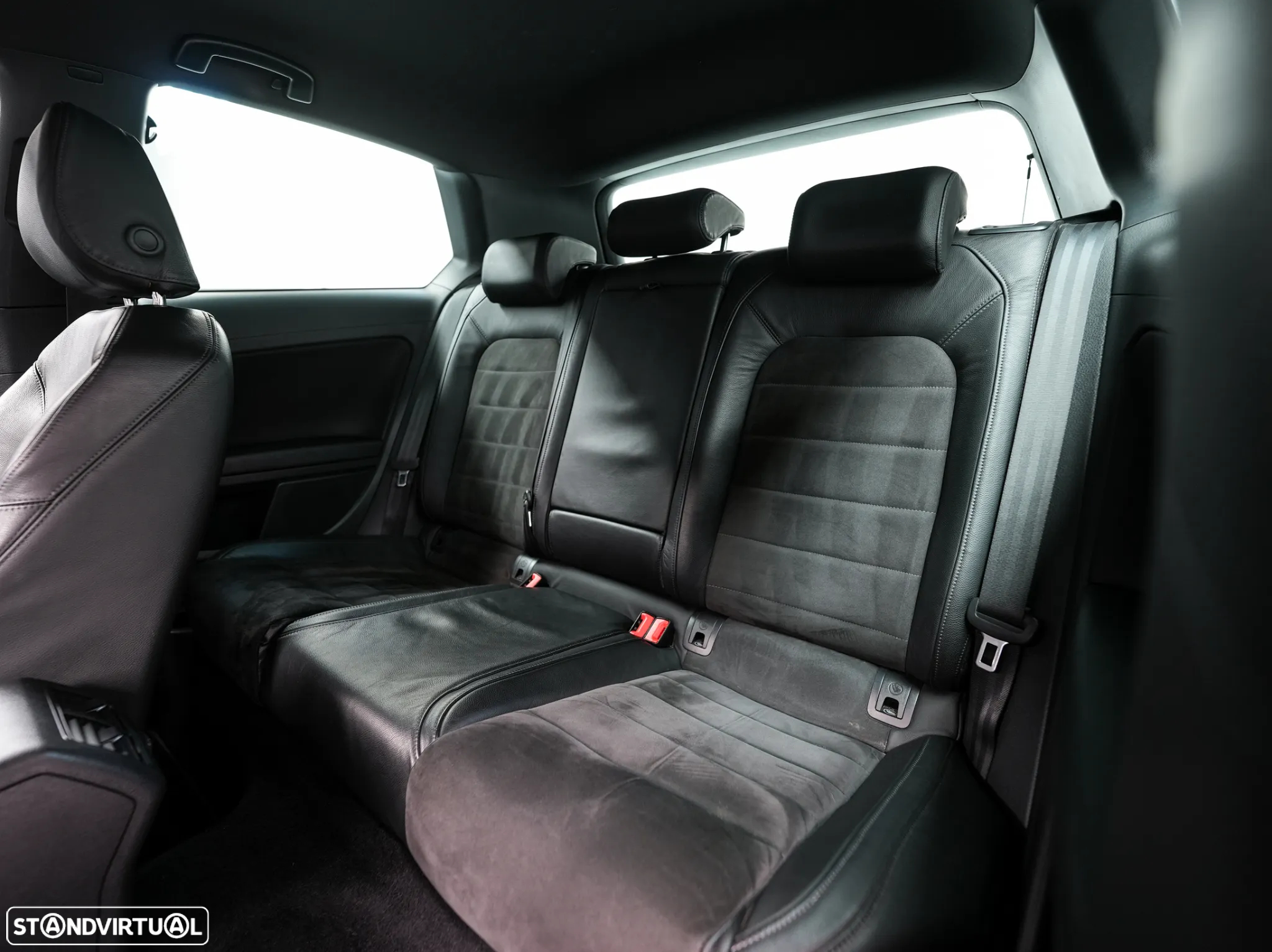 VW Golf 2.0 TDi GTD DSG - 11