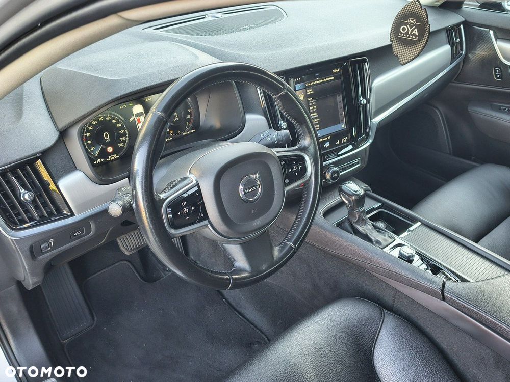Volvo V90 D3 Momentum - 7