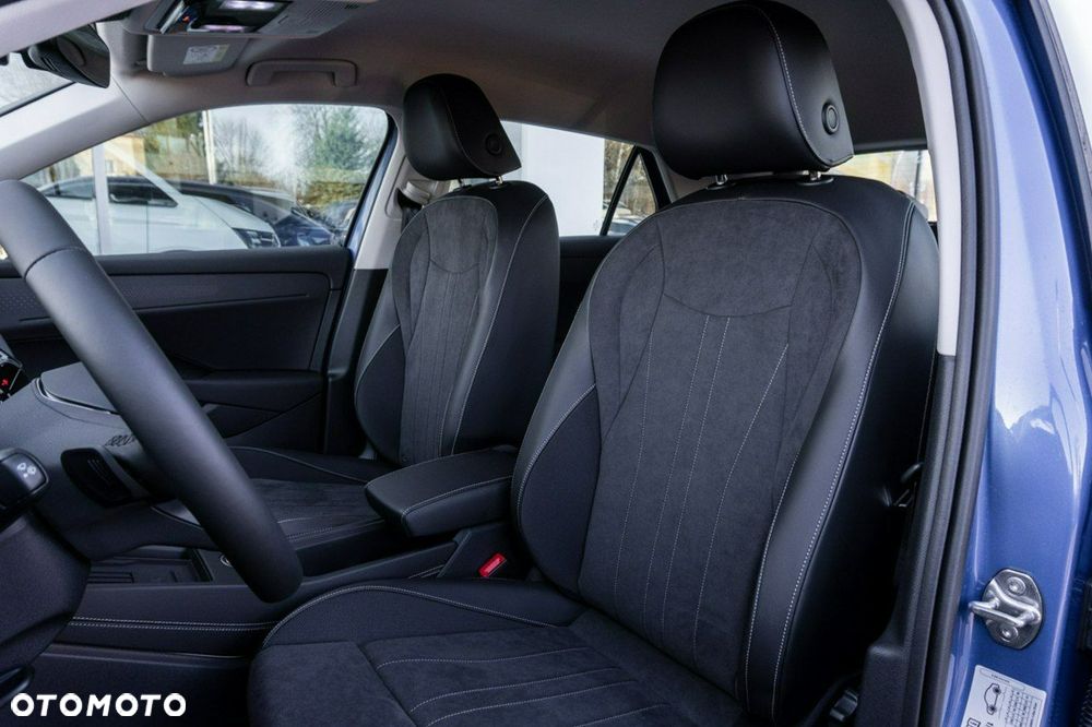 Volkswagen T-Roc - 10