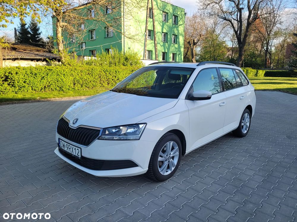 Skoda Fabia 1.0 TSI Active - 1