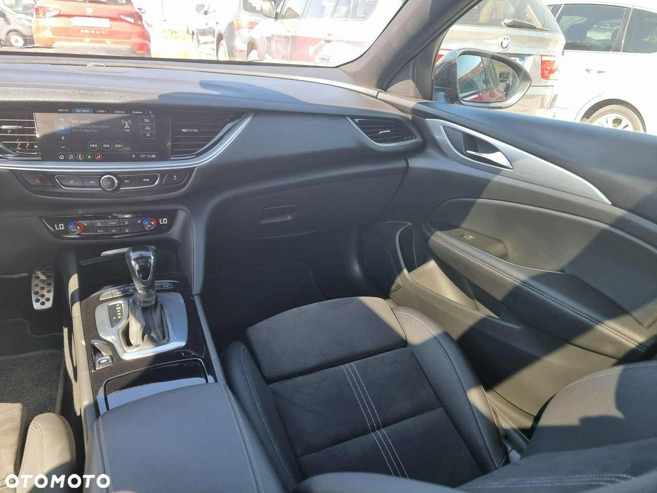 Opel Insignia - 16