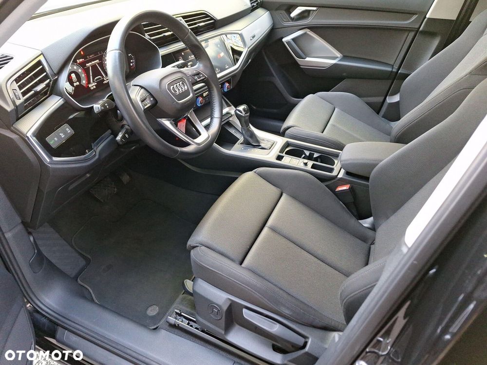 Audi Q3 - 11