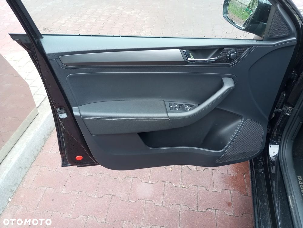 Skoda RAPID 1.0 TSI Style - 20