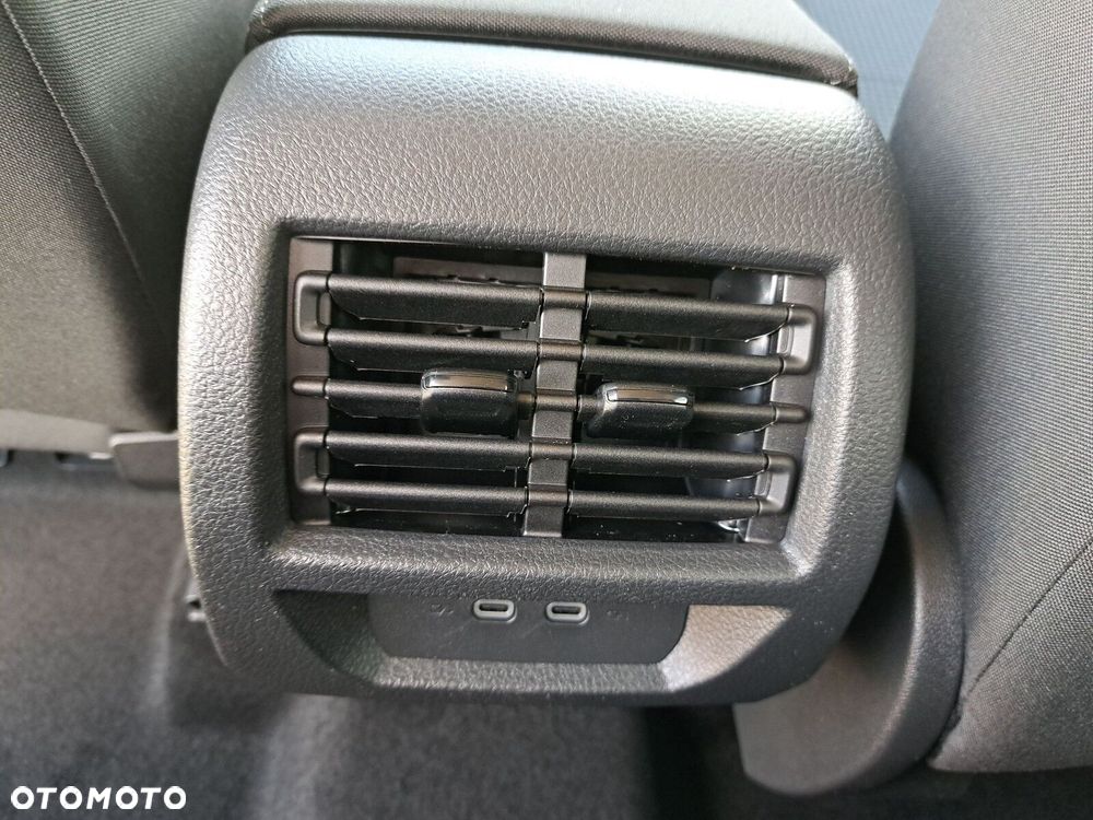 Volkswagen Caddy - 27