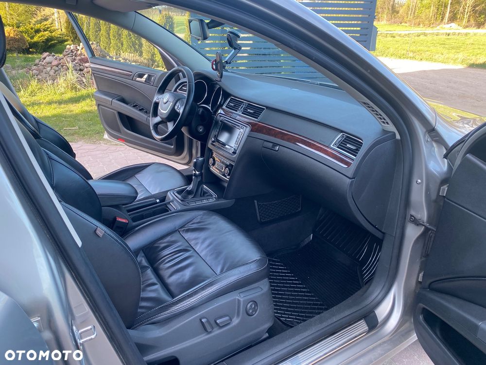 Skoda Superb 1.8 TSI FAMILY - 13