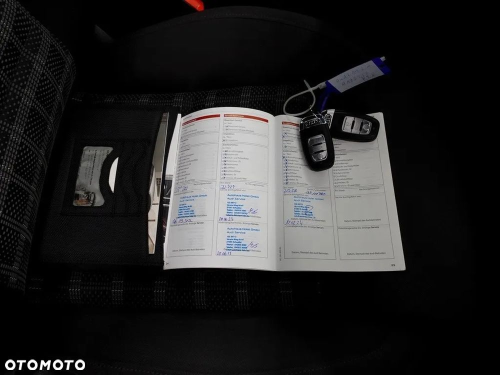 Audi A4 Avant 2.0 TDI Design S tronic - 39