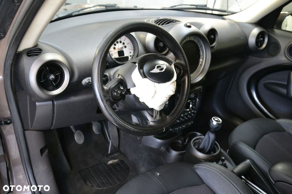 MINI Countryman - 16