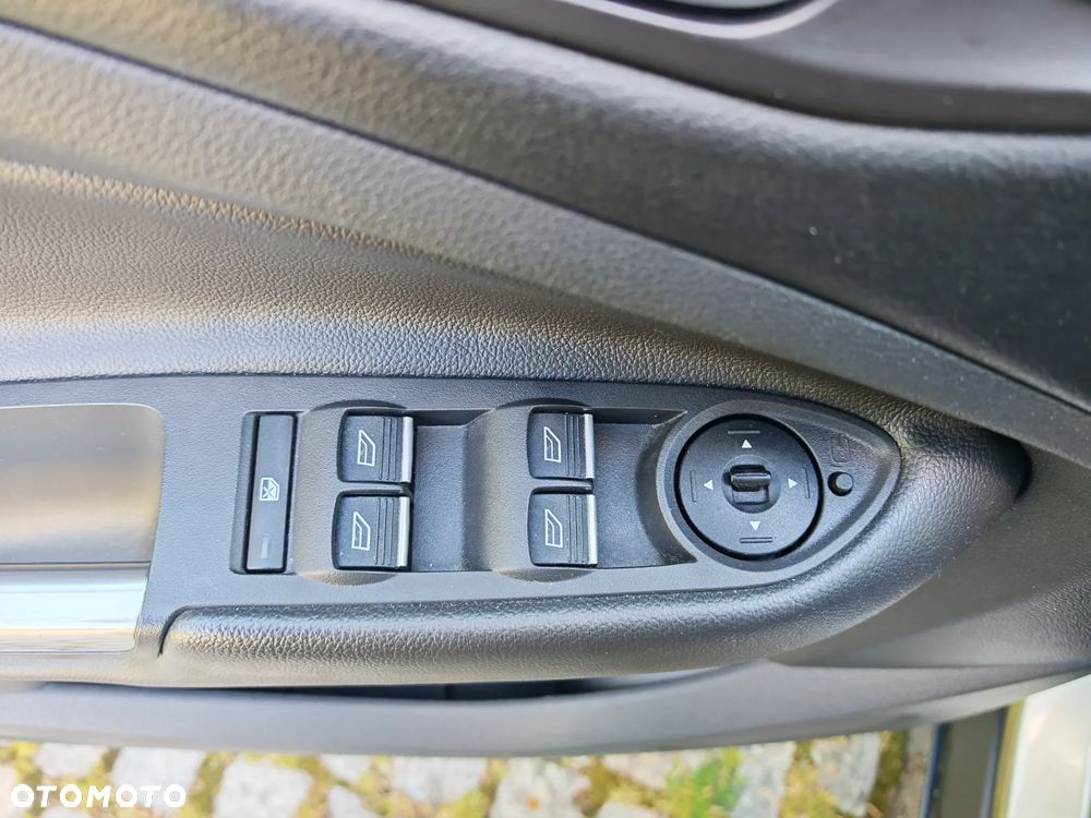 Ford Kuga 1.5 EcoBoost 2x4 Titanium - 29