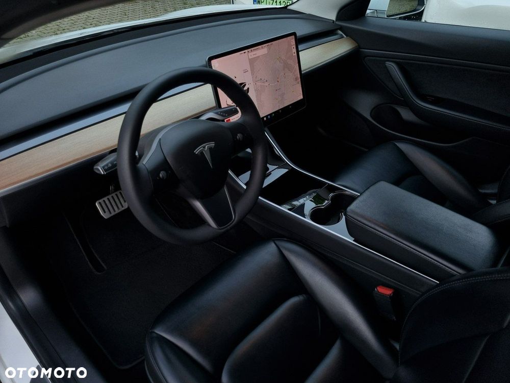 Tesla Model 3 Langstreckenbatterie Allradantrieb Dual Motor - 16