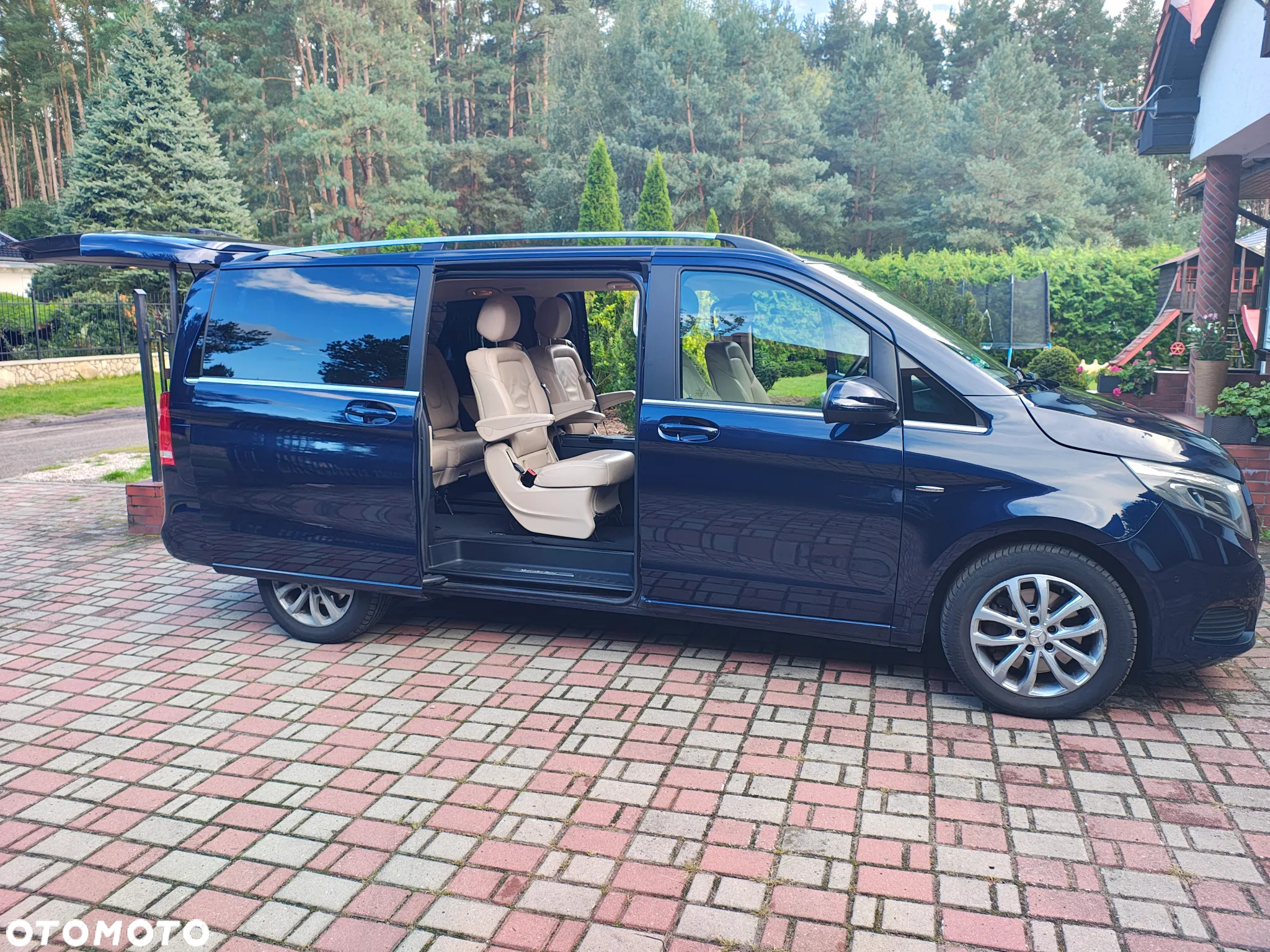 Mercedes-Benz Klasa V 250 (BlueTEC) d Avantgarde 7G-Tronic (d³ugi) - 28