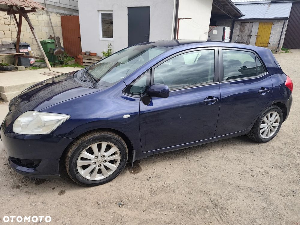 Toyota Auris 2.0 D-4D Sol - 1