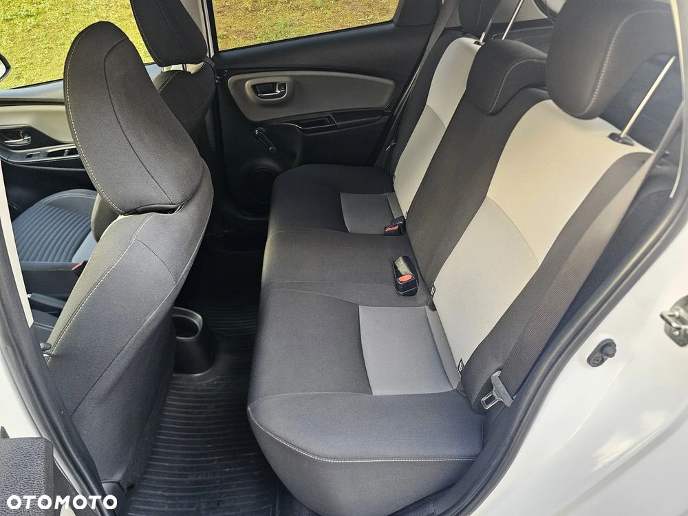 Toyota Yaris 1.5 Premium - 23