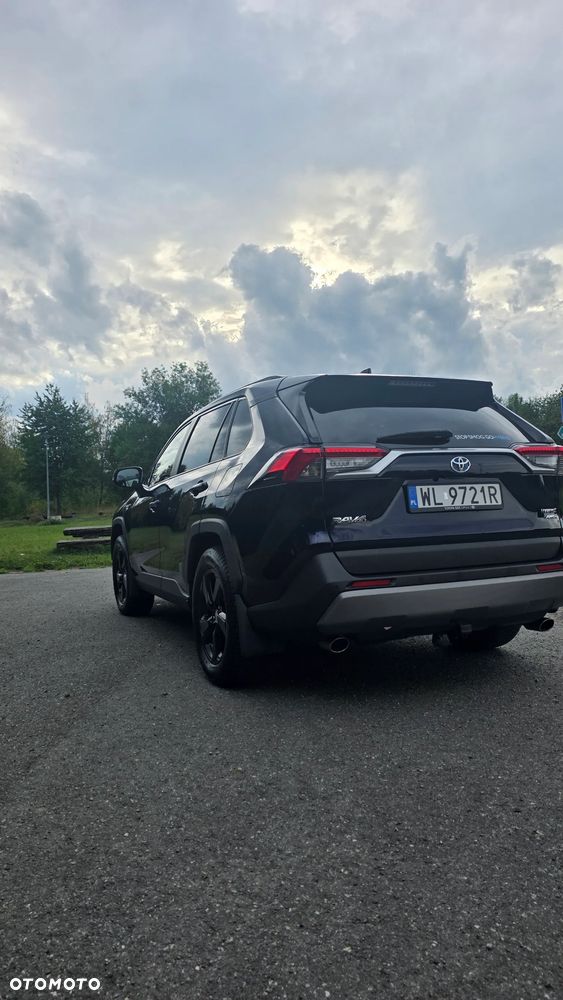 Toyota RAV4 - 8