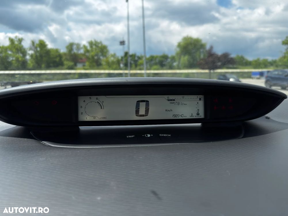 Citroën C4 - 11