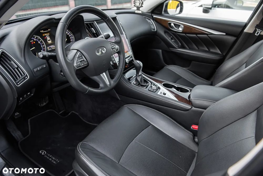 Infiniti Q50 Q50(S) 2.0t Sport Tech - 16