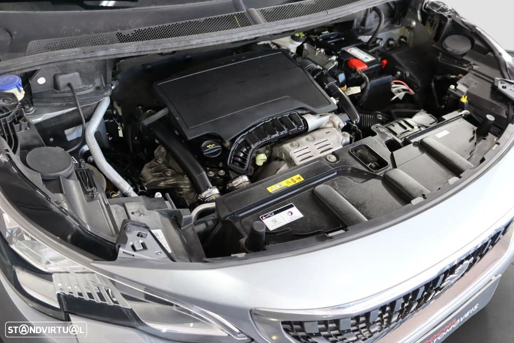 Peugeot 3008 PureTech 130 Stop & Start GPF EAT8 Allure - 15