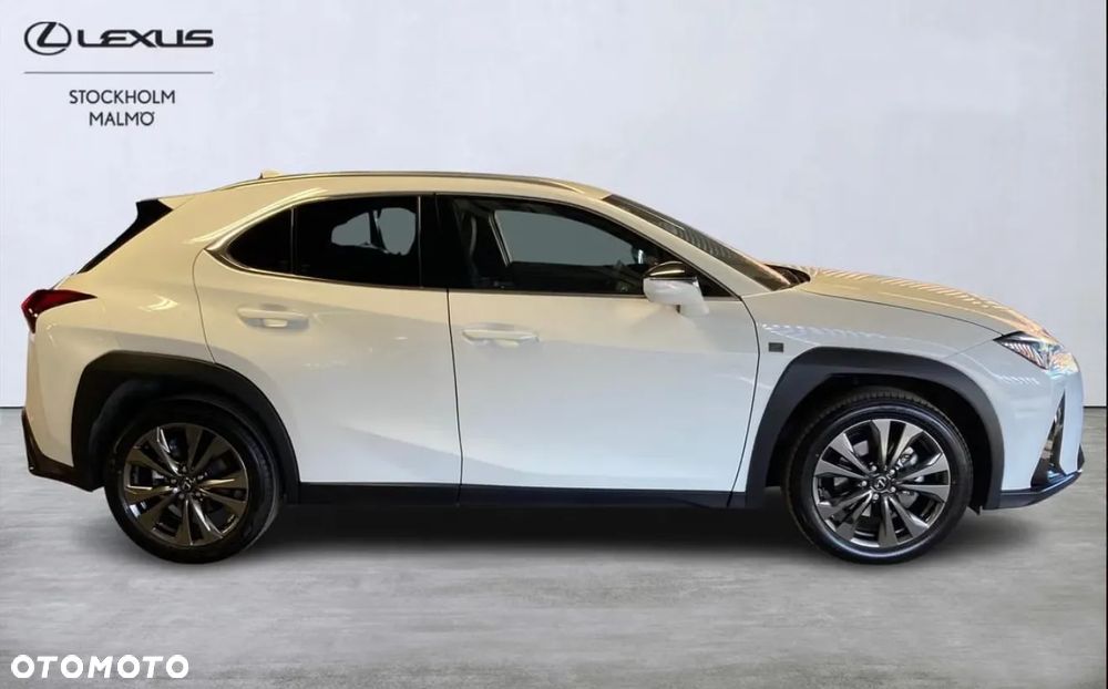 Lexus UX 300h (E-FOUR) Luxury Line - 14