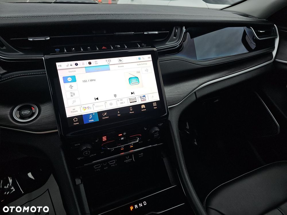 Jeep Grand Cherokee - 14