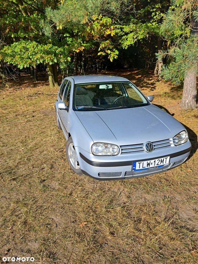 Volkswagen Golf - 5