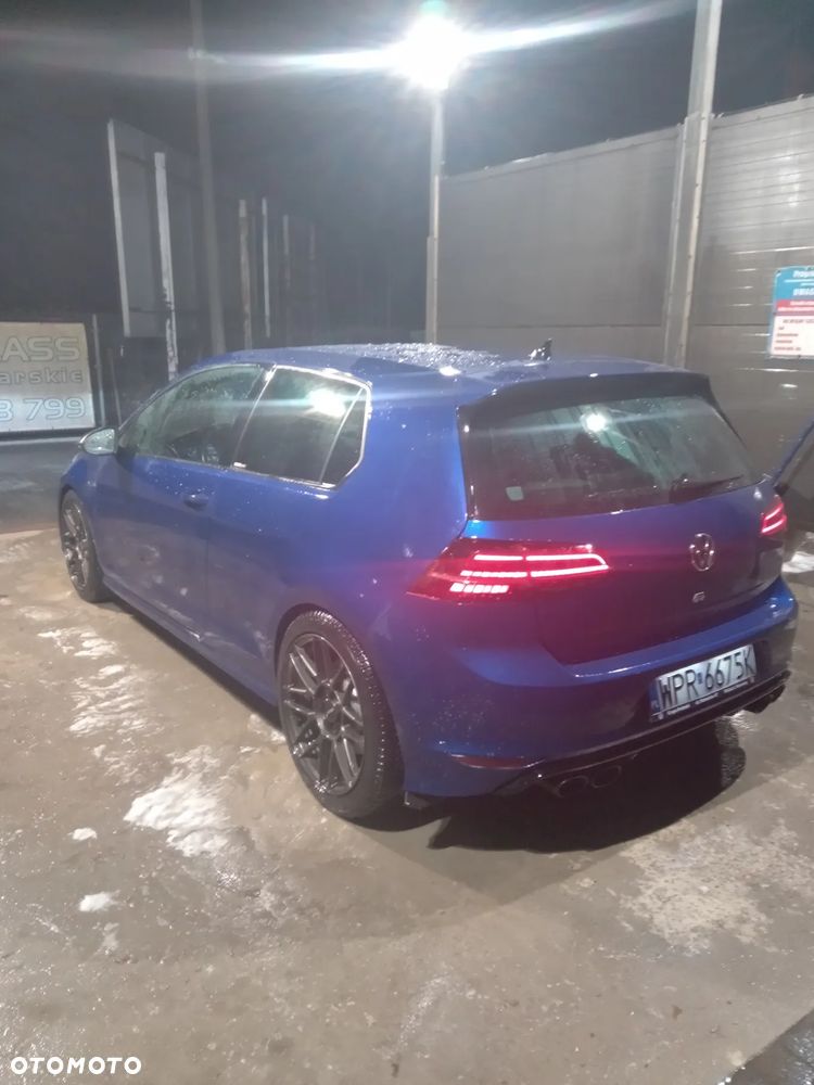 Volkswagen Golf - 6