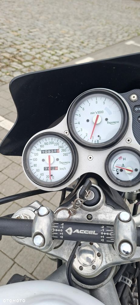 Triumph Speed Triple - 7